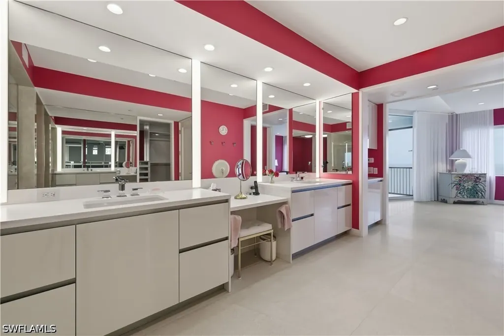 8665 Bay Colony Drive Naples FL 34108