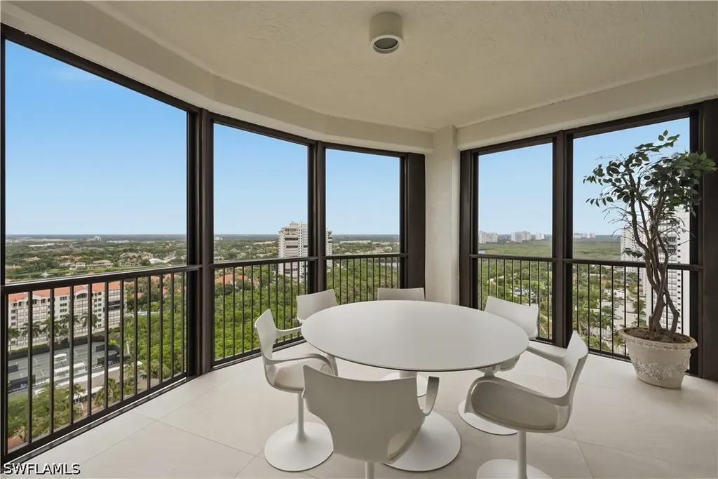 8665 Bay Colony Drive Naples FL 34108