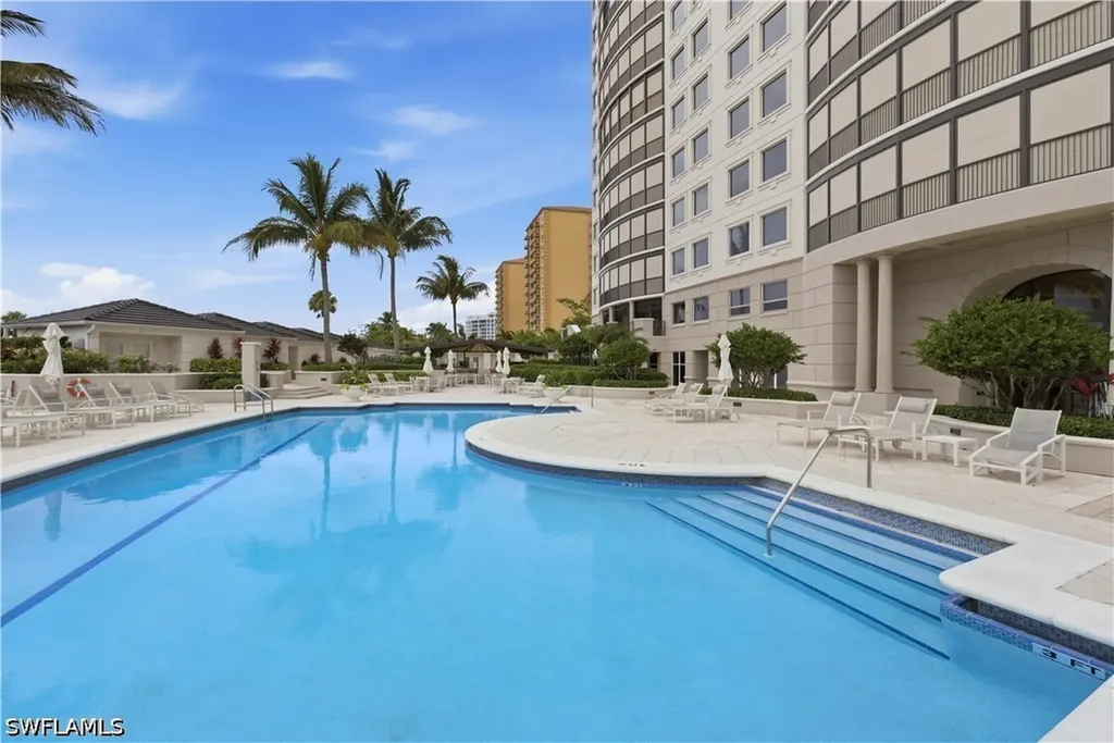 8665 Bay Colony Drive Naples FL 34108