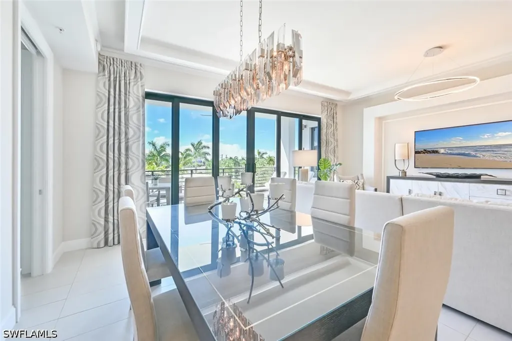 1111 Central Avenue Naples FL 34102
