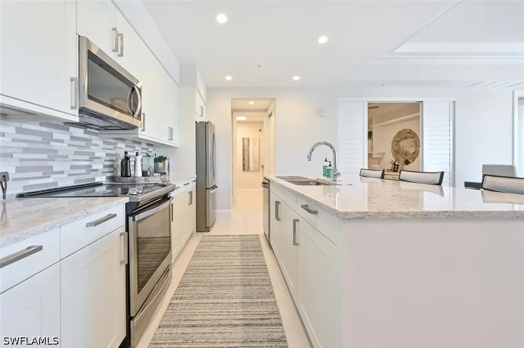 1111 Central Avenue Naples FL 34102