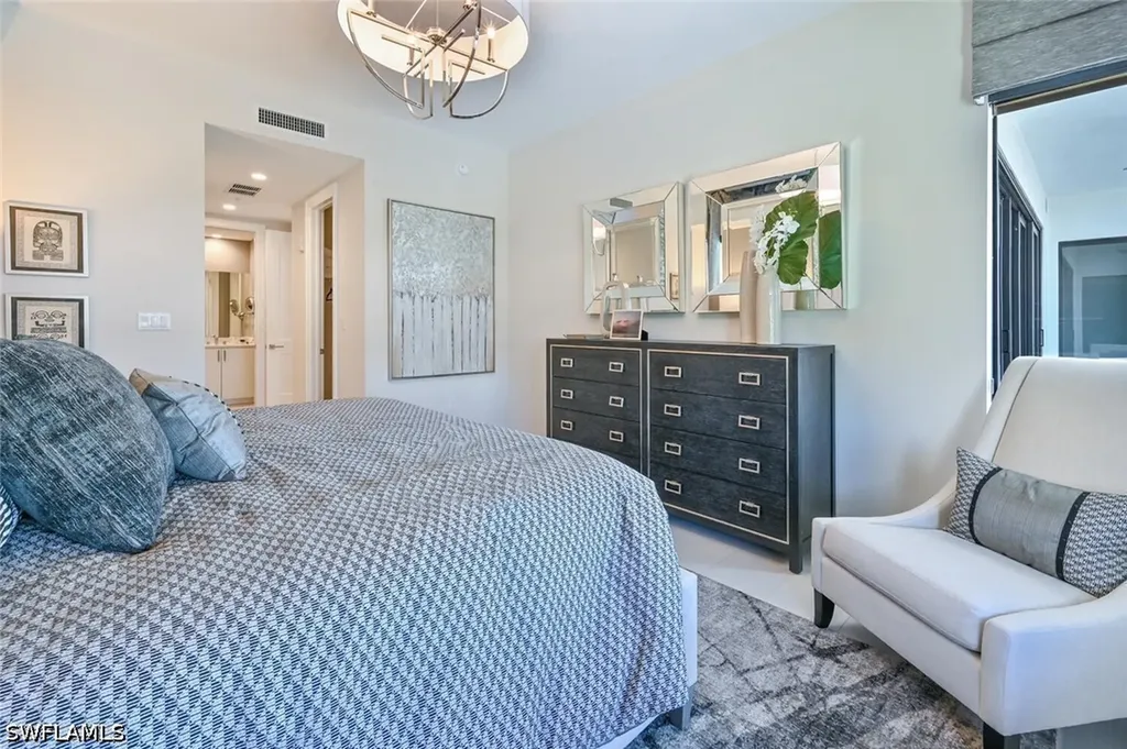 1111 Central Avenue Naples FL 34102