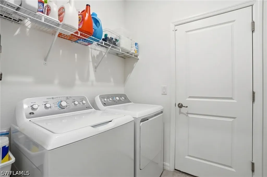 2062 Tamarron Lane Naples FL 34120