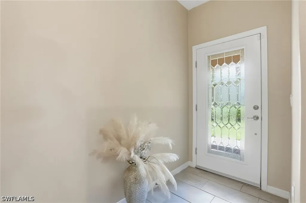 2062 Tamarron Lane Naples FL 34120