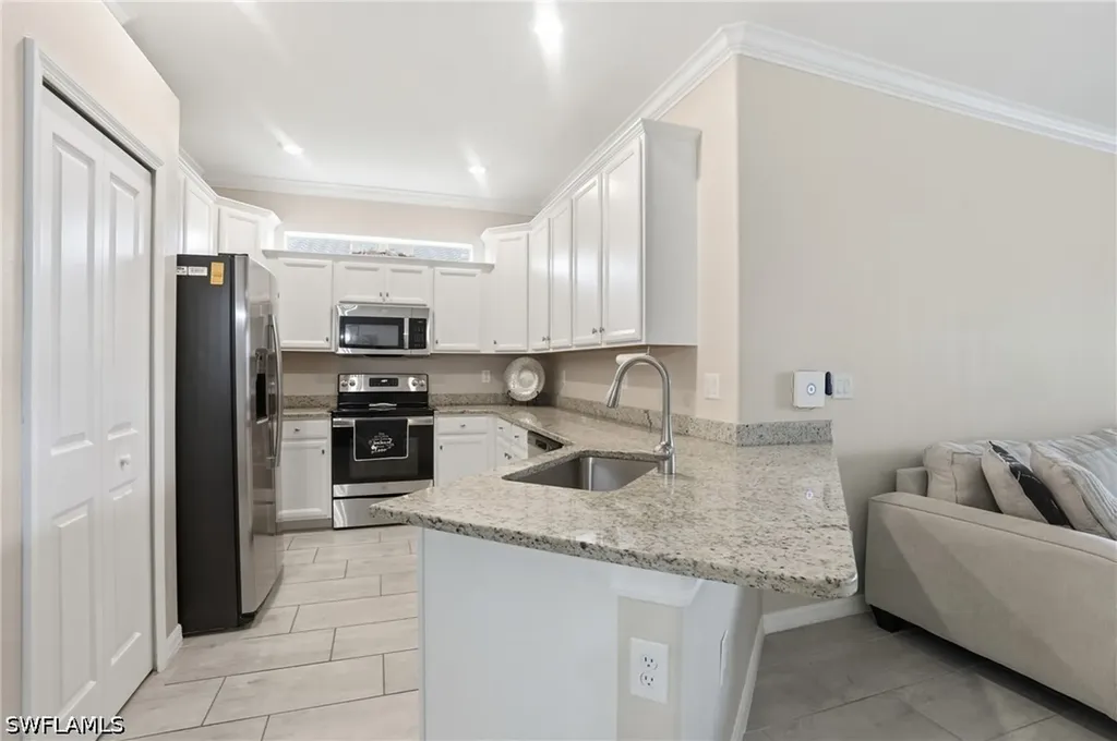 2062 Tamarron Lane Naples FL 34120