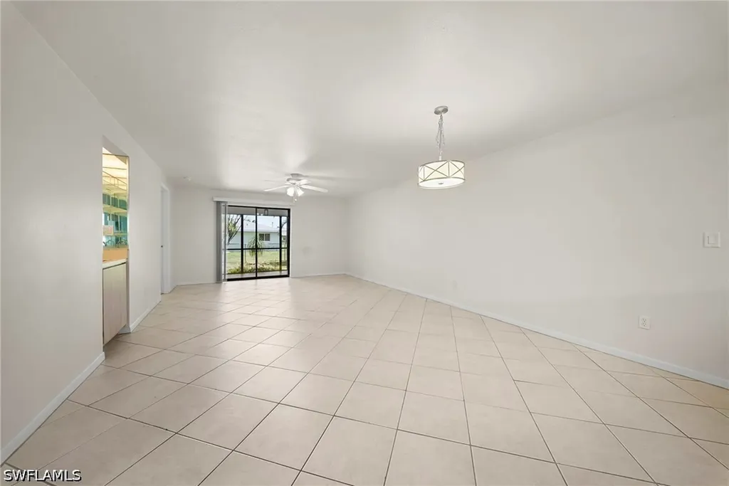 3917 Country Club Boulevard Cape Coral FL 33904