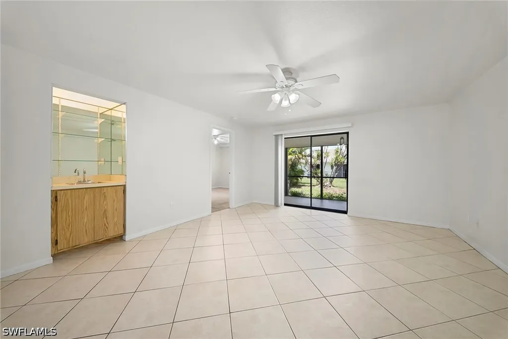 3917 Country Club Boulevard Cape Coral FL 33904