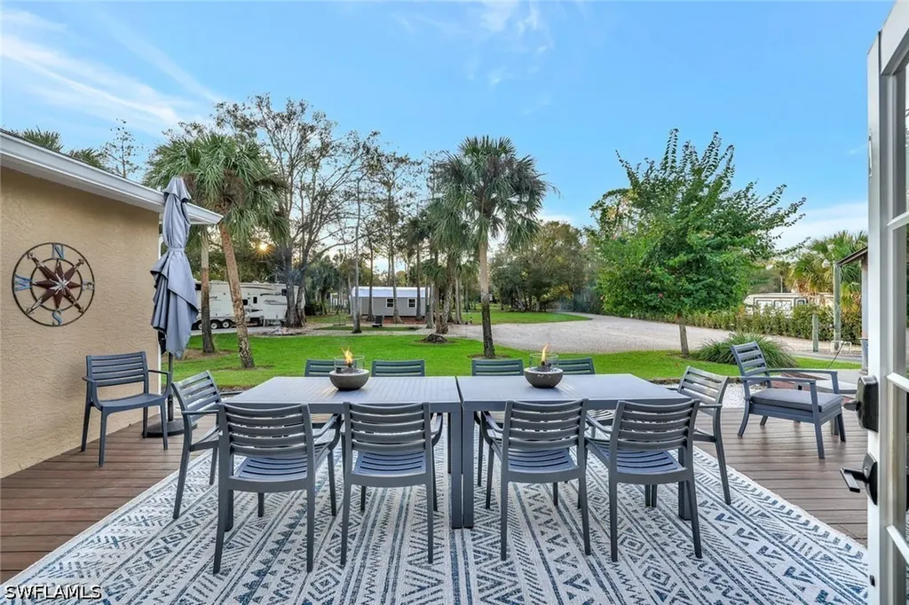 231 16th Street NE Naples FL 34120