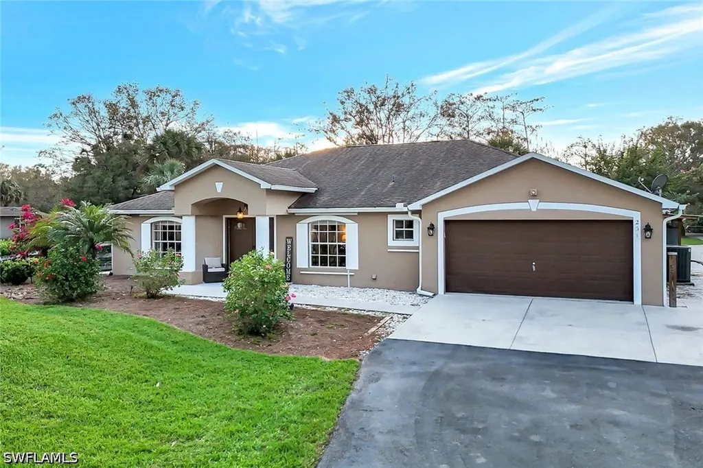 231 16th Street NE Naples FL 34120