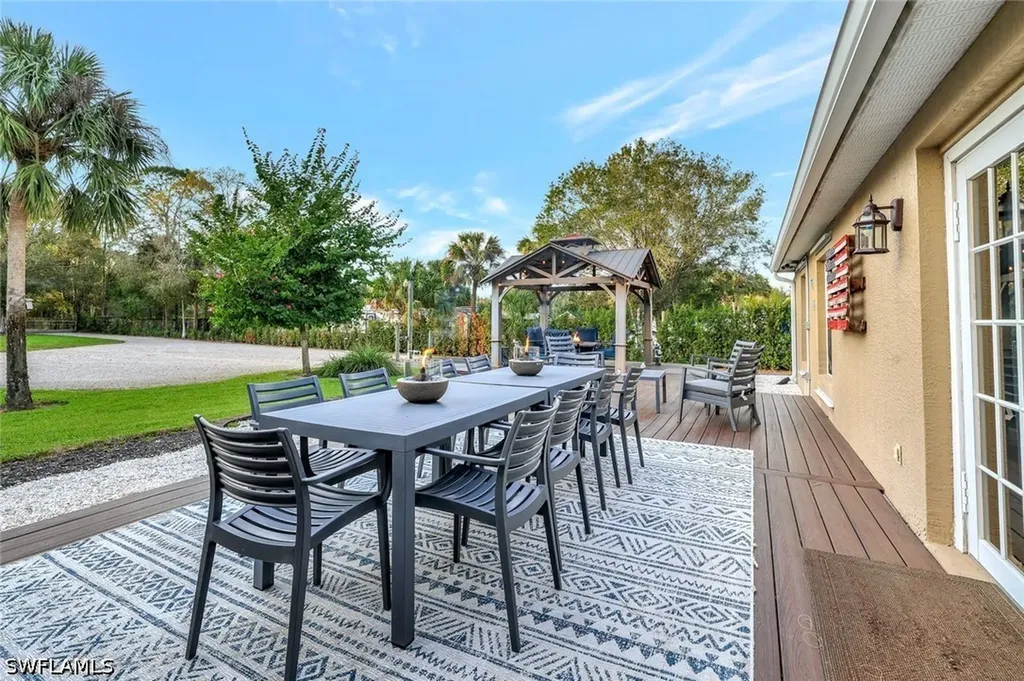 231 16th Street NE Naples FL 34120