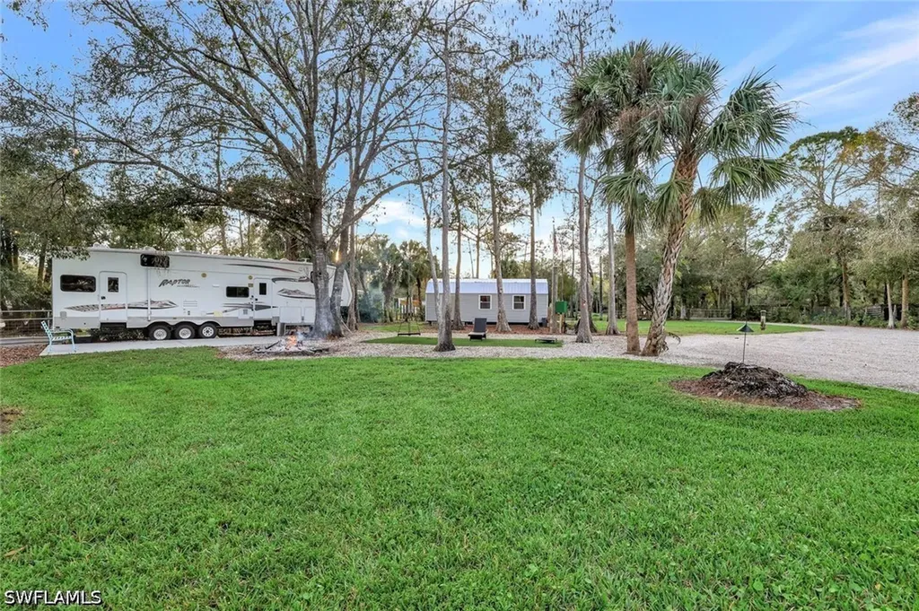 231 16th Street NE Naples FL 34120