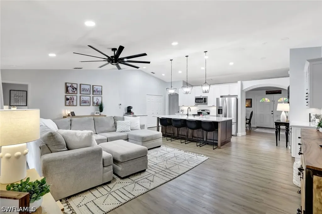 231 16th Street NE Naples FL 34120
