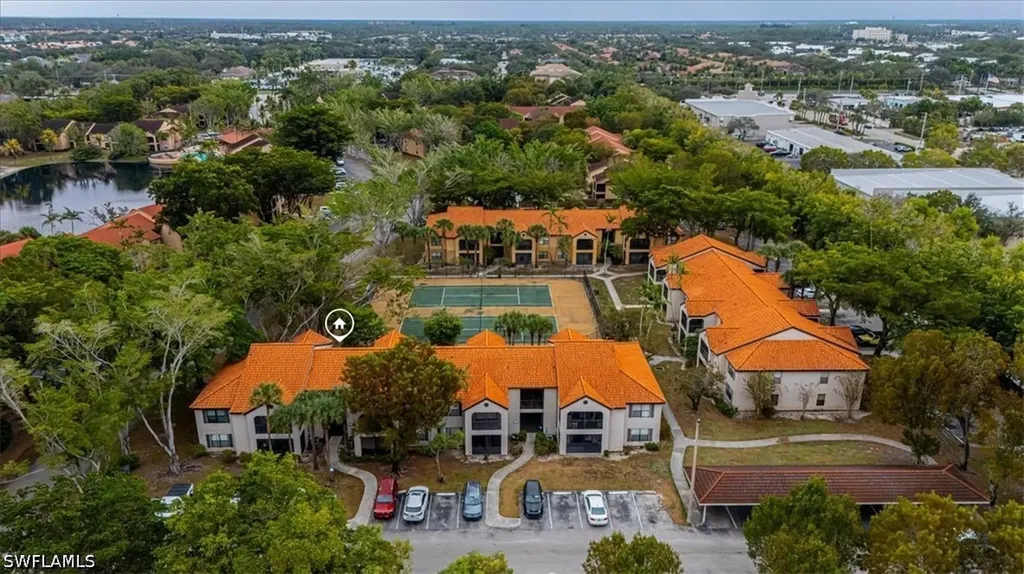 2202 Arbour Walk Circle Naples FL 34109