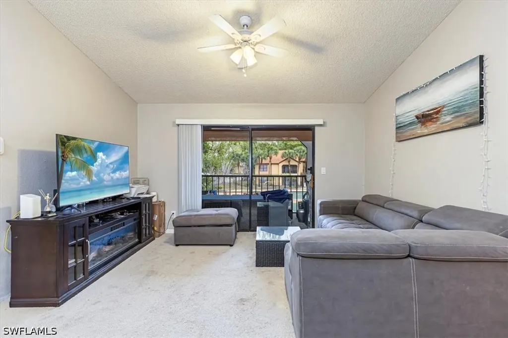 2202 Arbour Walk Circle Naples FL 34109