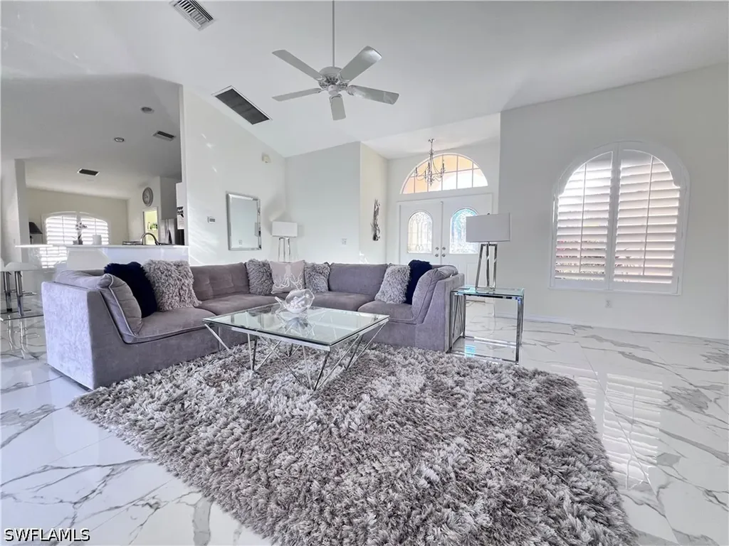 1031 Tivoli Lane Naples FL 34104