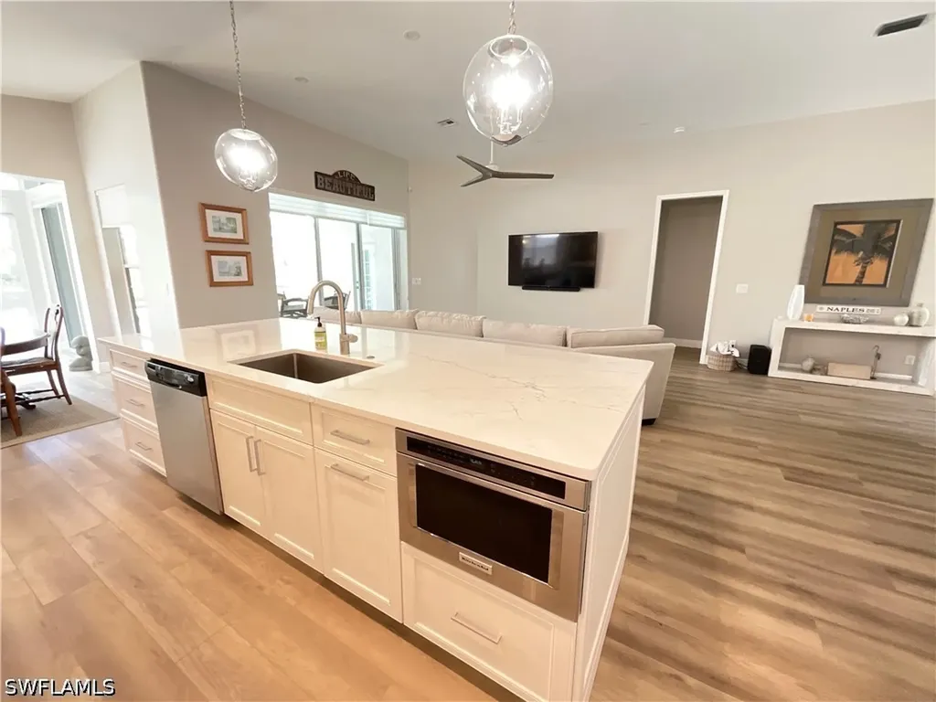 1709 Marsh Run Naples FL 34109-0346