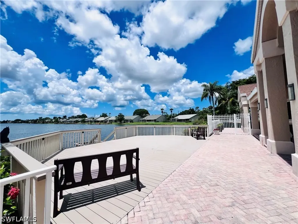 3250 W Crown Pointe Boulevard Naples FL 34112