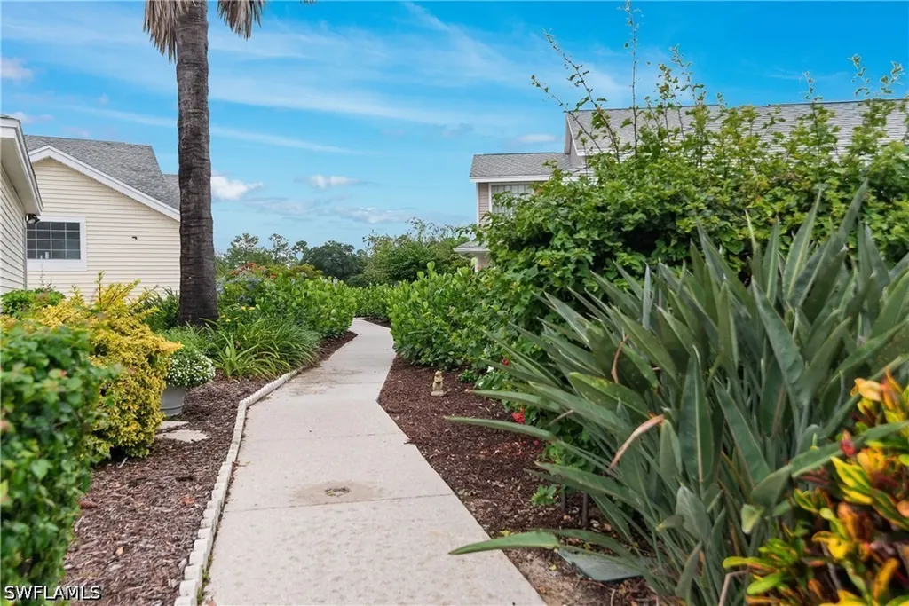 163 Bristol Lane Naples FL 34112