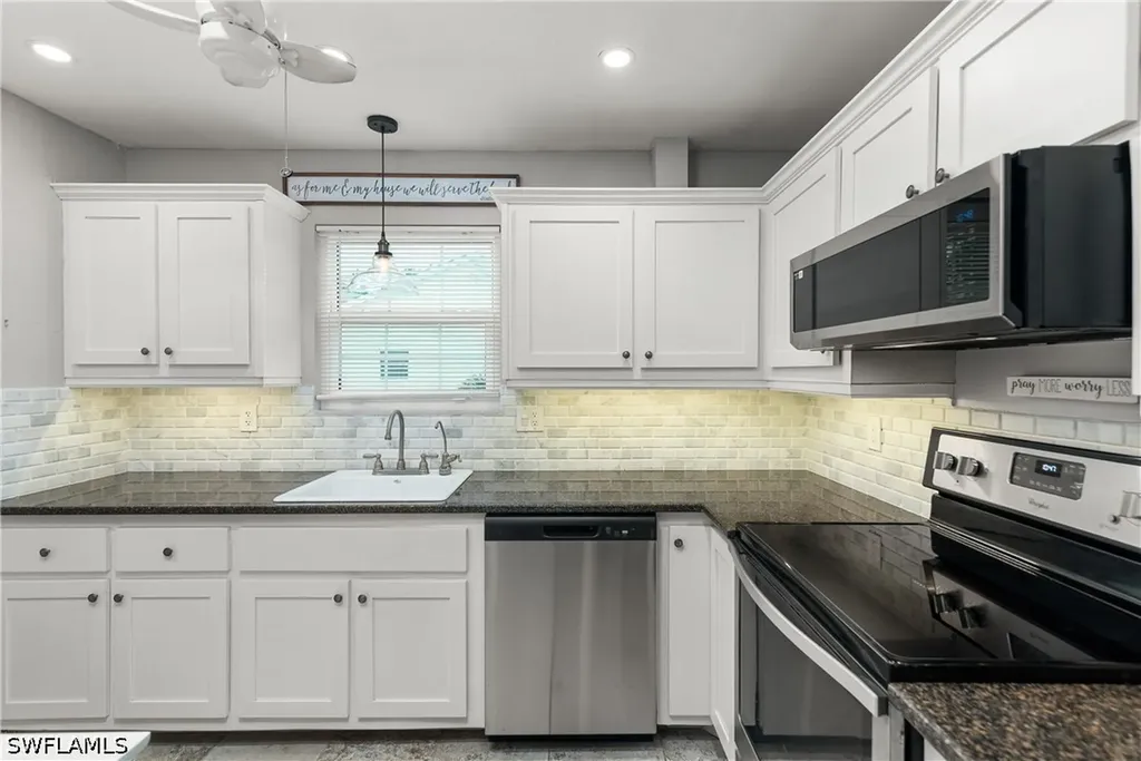 163 Bristol Lane Naples FL 34112