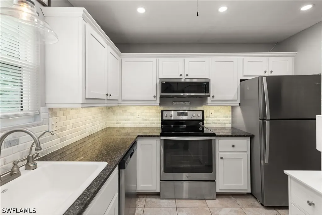 163 Bristol Lane Naples FL 34112
