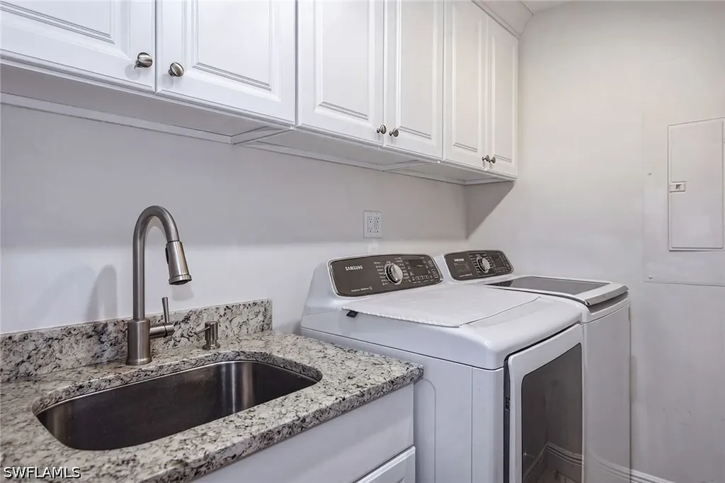 824 Hideaway Circle E Marco Island FL 34145