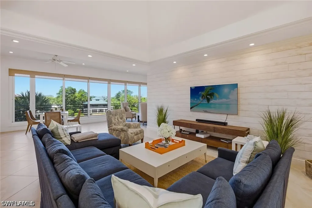 824 Hideaway Circle E Marco Island FL 34145