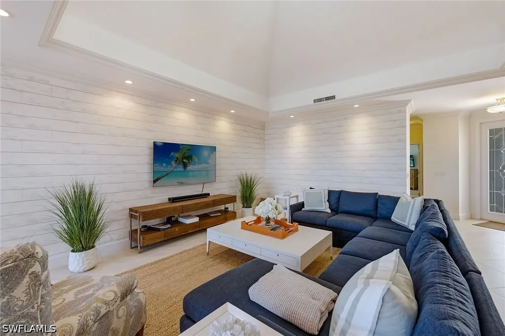 824 Hideaway Circle E Marco Island FL 34145