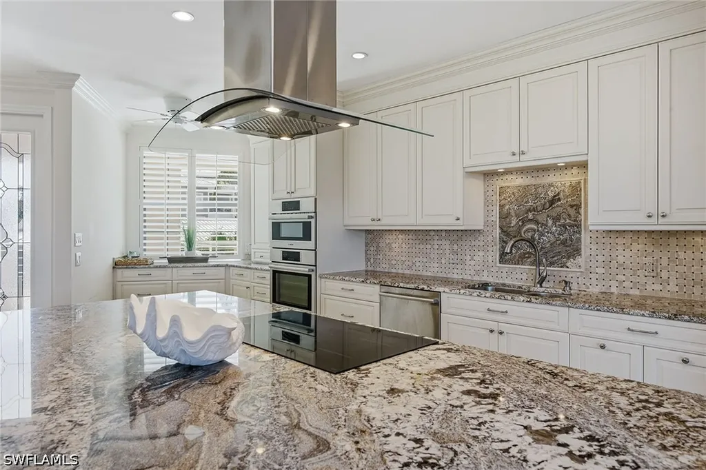 824 Hideaway Circle E Marco Island FL 34145