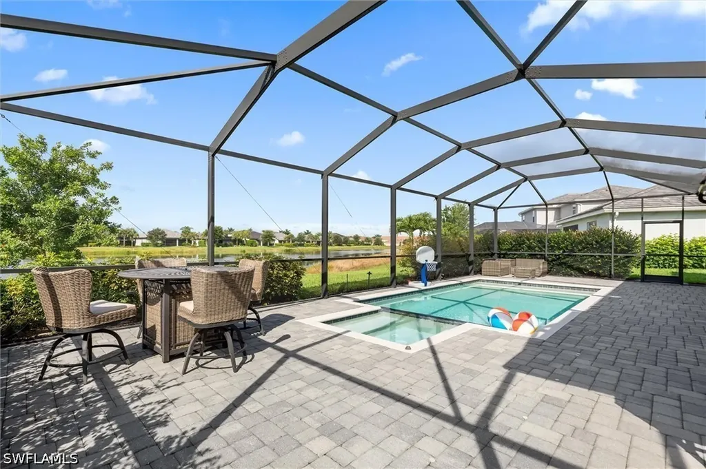 2392 Fallglo Street Naples FL 34120