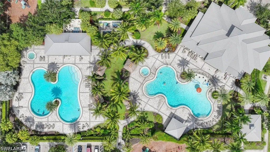 2392 Fallglo Street Naples FL 34120
