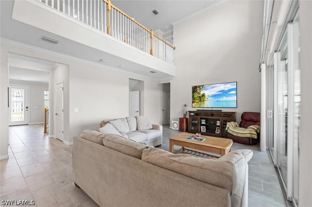 2392 Fallglo Street Naples FL 34120