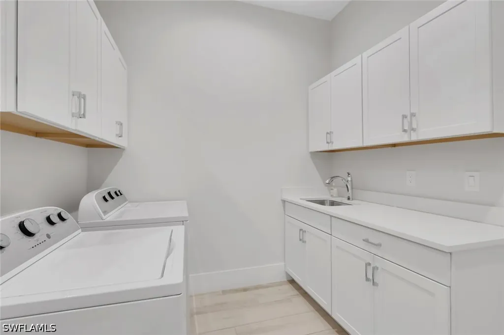 6136 Rodney Bay Lane Naples FL 34113
