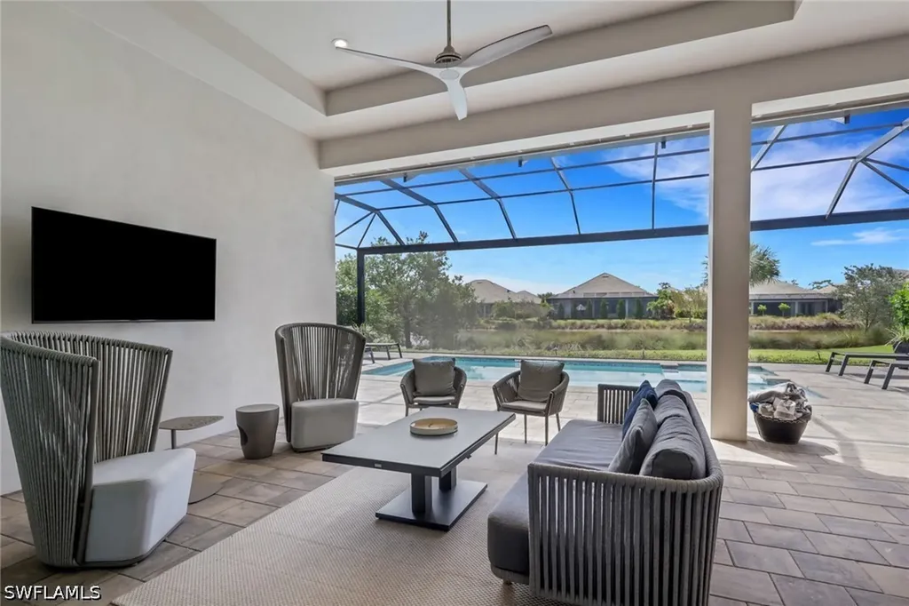 6136 Rodney Bay Lane Naples FL 34113
