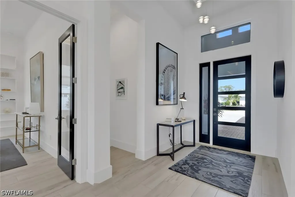 6136 Rodney Bay Lane Naples FL 34113