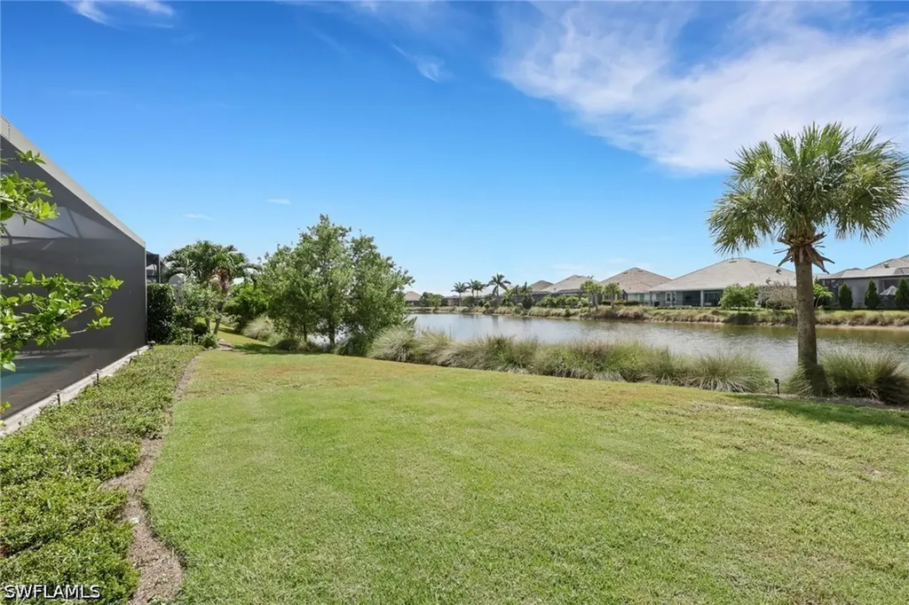 6136 Rodney Bay Lane Naples FL 34113