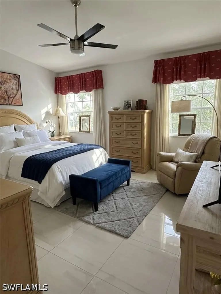 562 Laguna Royale Boulevard Naples FL 34119