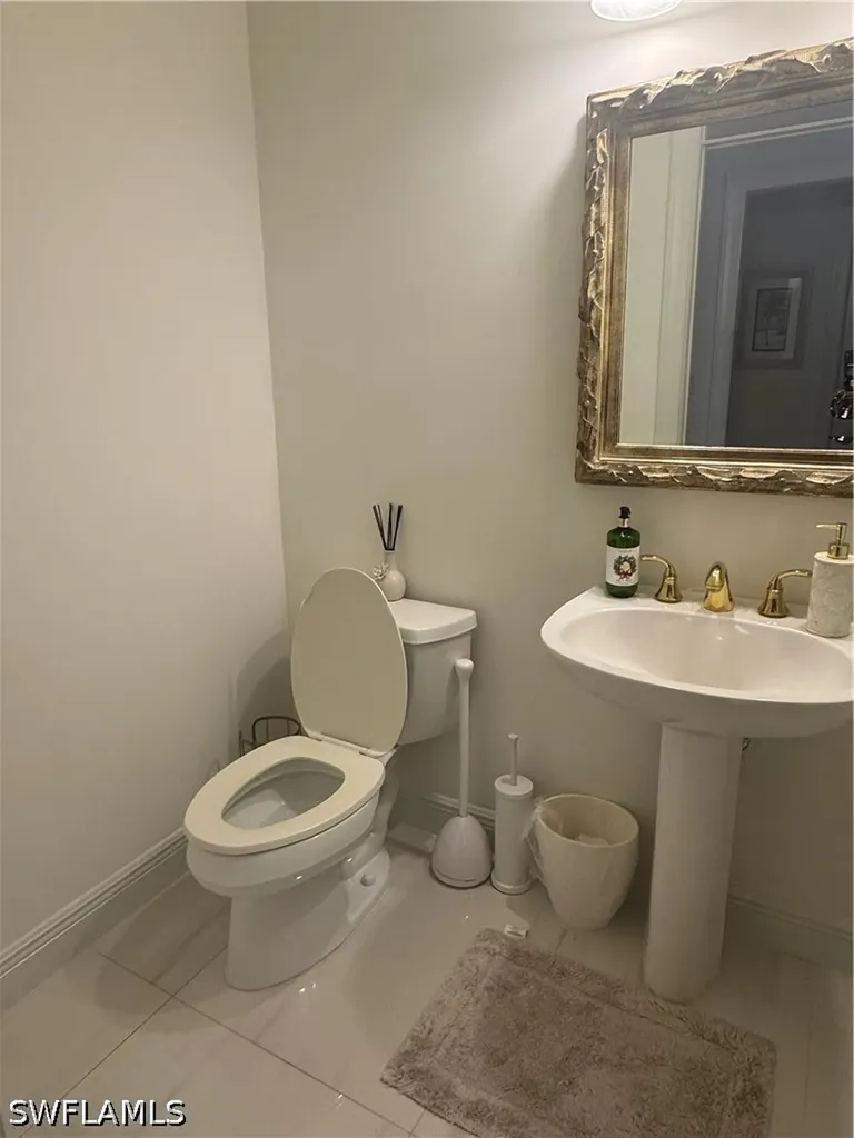 562 Laguna Royale Boulevard Naples FL 34119
