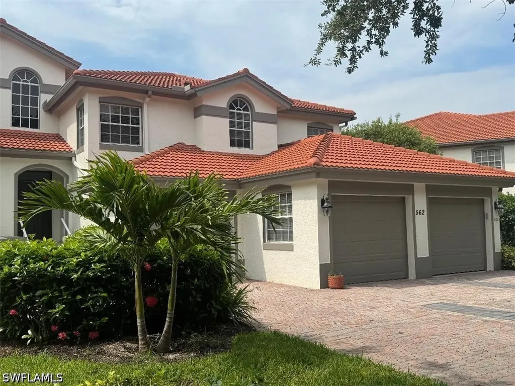 562 Laguna Royale Boulevard Naples FL 34119