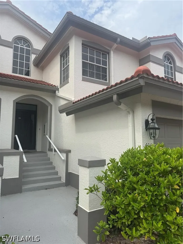 562 Laguna Royale Boulevard Naples FL 34119