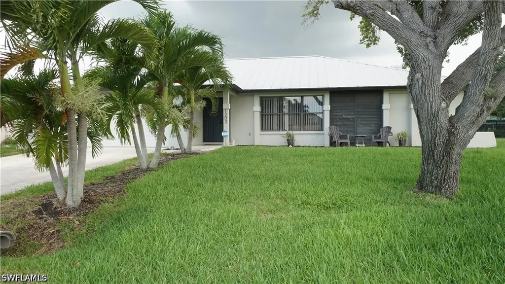 1203 SE 33rd Street Cape Coral FL 33904