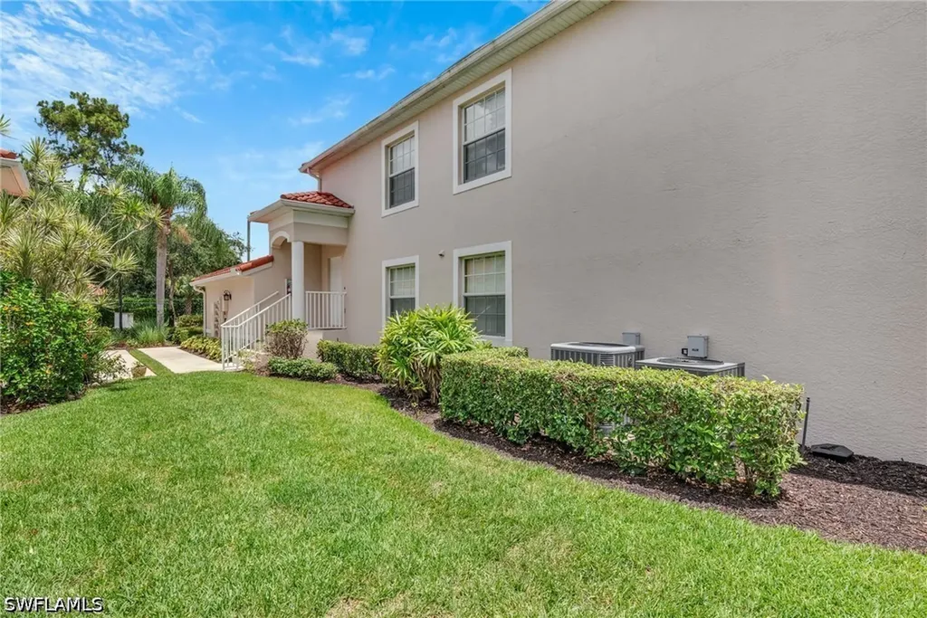 3365 Grand Cypress Drive Naples FL 34119