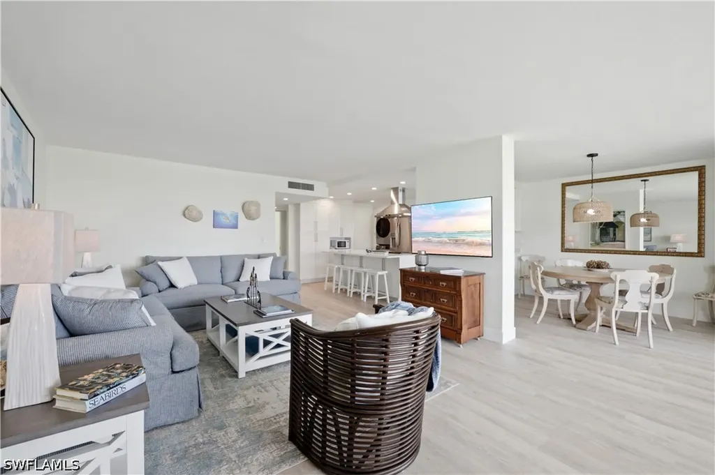 2316 Gulf Shore Boulevard N Naples FL 34103