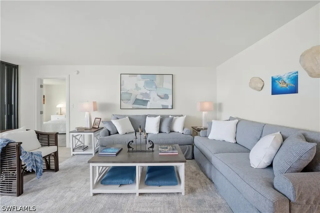 2316 Gulf Shore Boulevard N Naples FL 34103