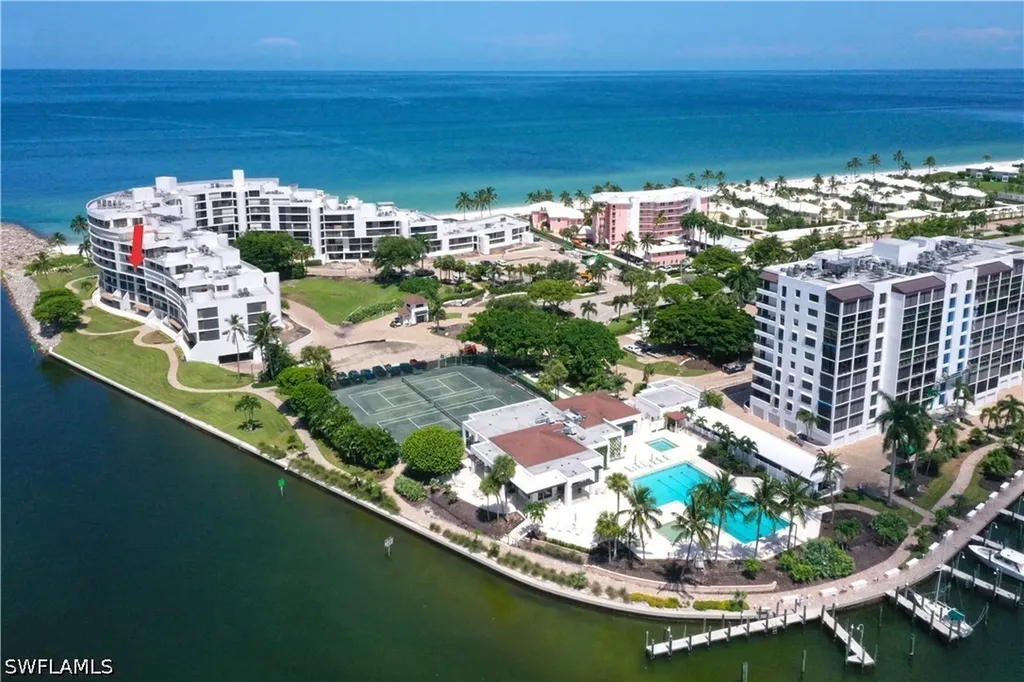2316 Gulf Shore Boulevard N Naples FL 34103