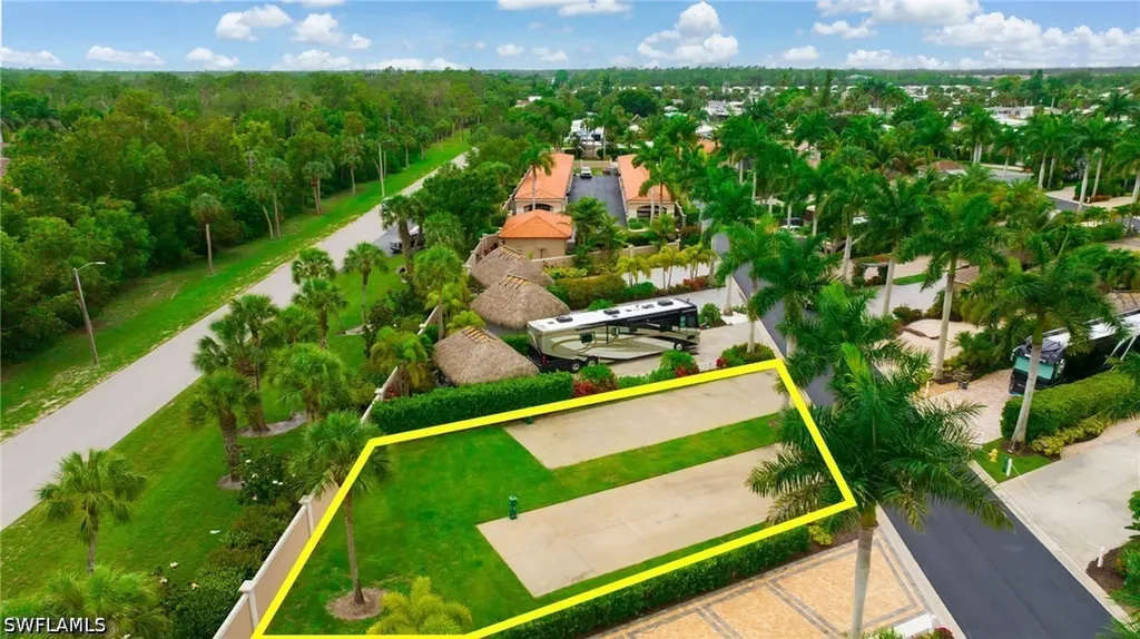 13563 Snook Circle Naples FL 34114