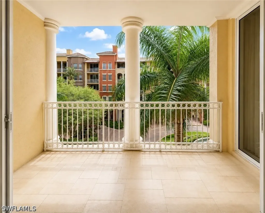 Naples FL, 410 Bayfront Place, Unit 2308
