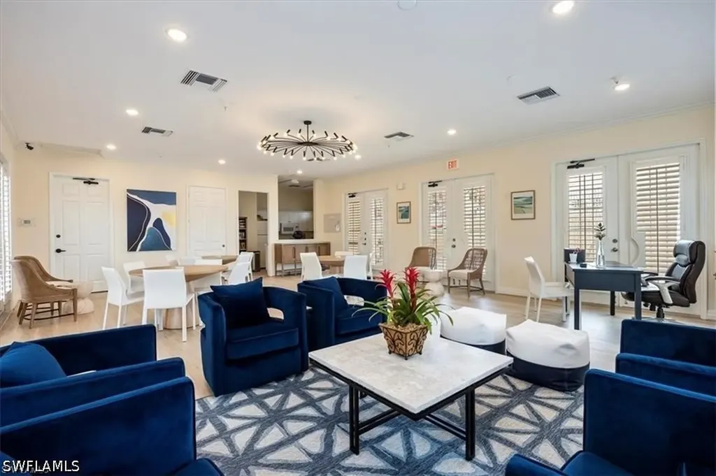 410 Bayfront Place Naples FL 34102