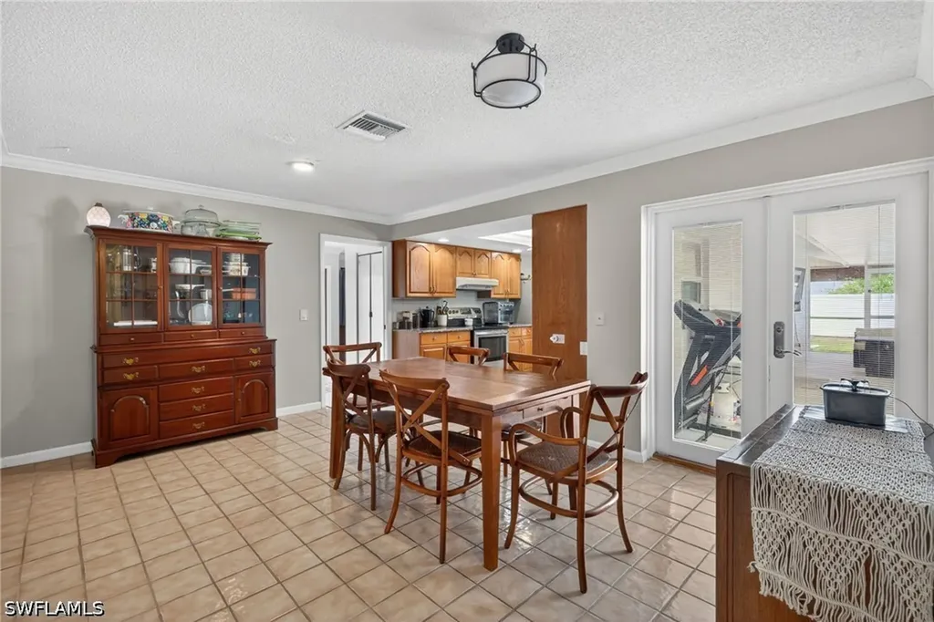 2333 Dover Avenue Fort Myers FL 33907