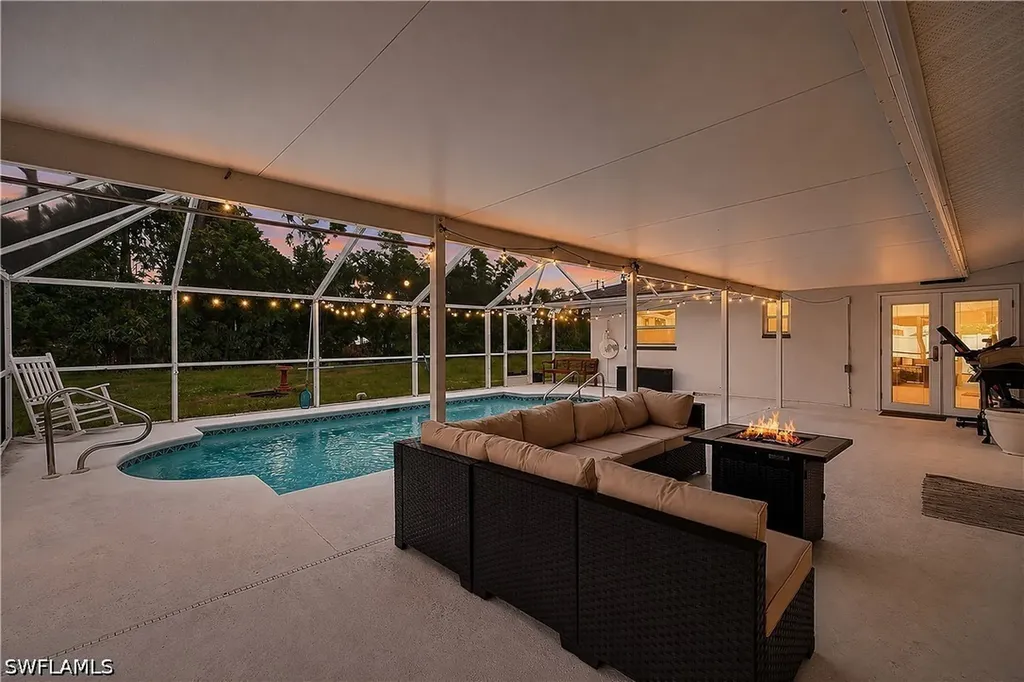 2333 Dover Avenue Fort Myers FL 33907