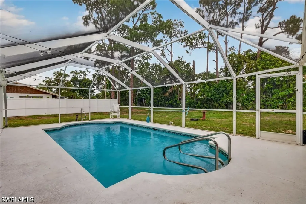 2333 Dover Avenue Fort Myers FL 33907